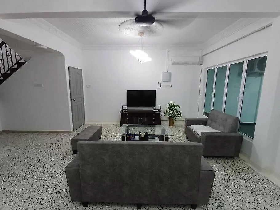 Semesterbostad Homely Homestay Malacca Taman Seaview
